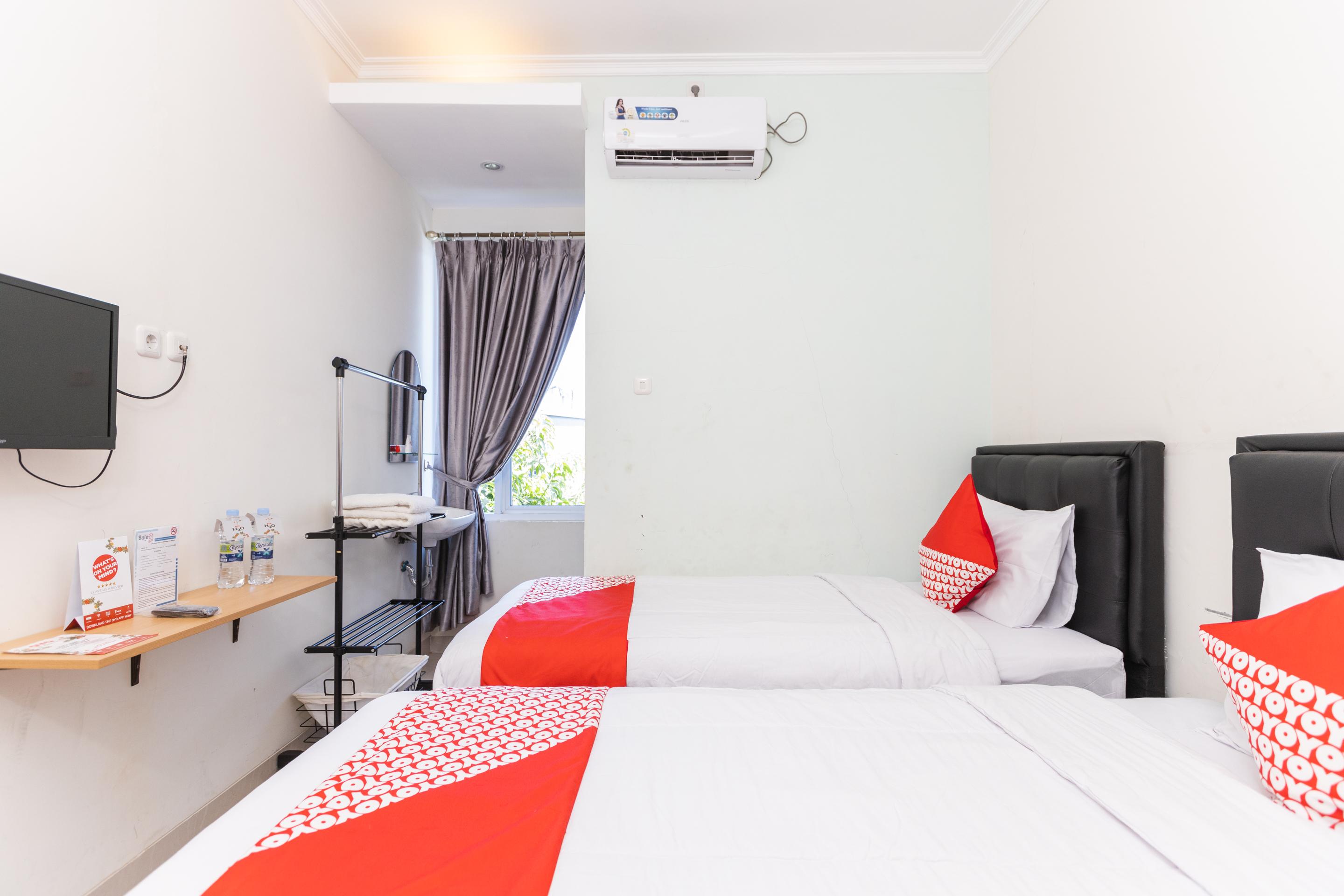 Oyo 1975 Bale Ikite Hotel มากาซาร์ ภายนอก รูปภาพ