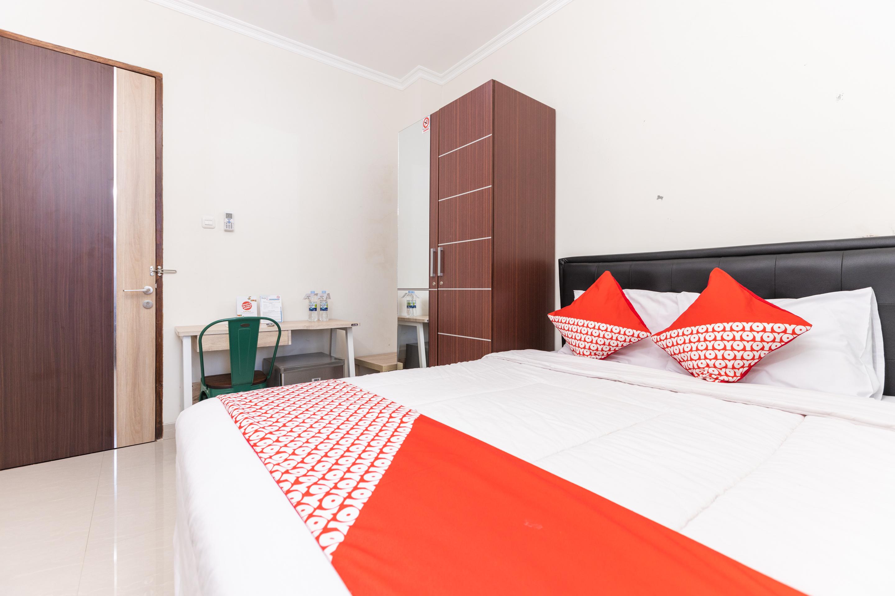 Oyo 1975 Bale Ikite Hotel มากาซาร์ ภายนอก รูปภาพ